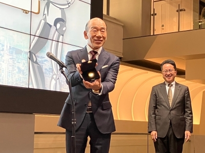 金及び白金先物の新商品愛称発表式