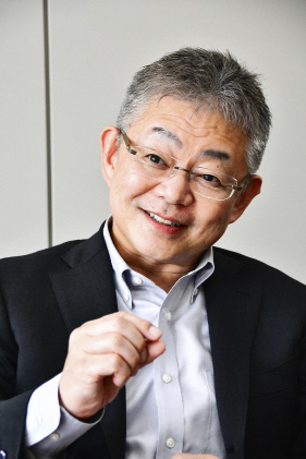 QD Laser, Inc. President and CEO Dr. Mitsuru Sugawara QD Laser, Inc. President and CEO Dr. Mitsuru Sugawara