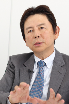 Taku Dan（AXXZIA Inc.）