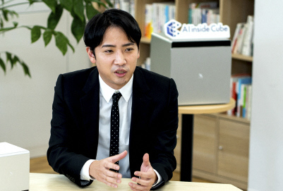 渡久地 択(AI inside 株式会社)インタビュー写真 渡久地 択(AI inside 株式会社)インタビュー写真