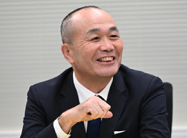 鈴木直樹氏