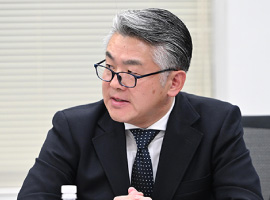 栗原重光氏