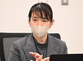 奥村敦子氏